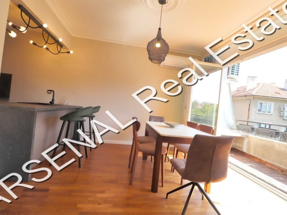 Дава се под наем Тристаен апартамент в София, Лозенец - 100 кв.м за 1100 € - Снимка #1