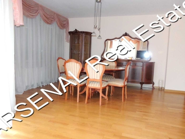 Дава се под наем Тристаен апартамент в София, Лозенец - 137 кв.м за 750 € - Снимка #1