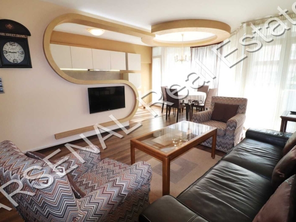 Дава се под наем Тристаен апартамент в София, Център - 110 кв.м за 850 € - Снимка #1