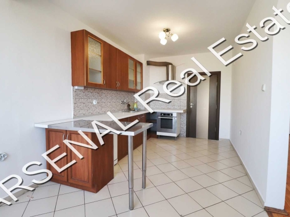 Дава се под наем Тристаен апартамент в София, Лозенец - 126 кв.м за 700 € - Снимка #1