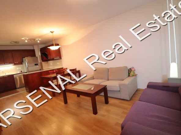 Дава се под наем Четиристаен апартамент в София, Медицинска академия - 150 кв.м за 1200 € - Снимка #1