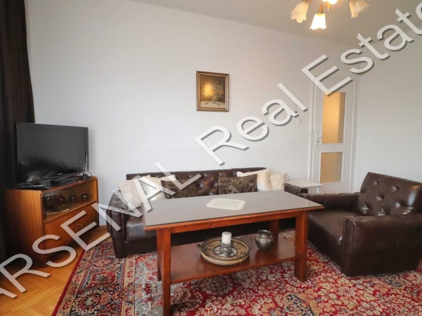 Дава се под наем Тристаен апартамент в София, Гео Милев - 100 кв.м за 890 € - Снимка #1