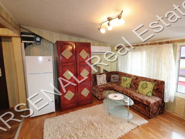 Дава се под наем Двустаен апартамент в София, Център - 50 кв.м за 450 € - Снимка #1