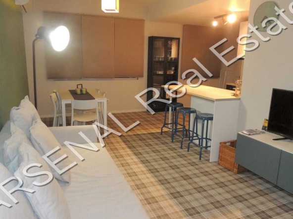 Дава се под наем Тристаен апартамент в София, Лозенец - 88 кв.м за 1000 € - Снимка #1