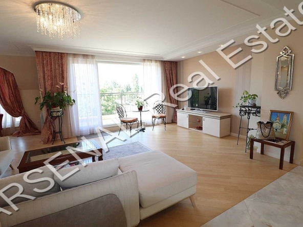 Дава се под наем Многостаен апартамент в София, Витоша - 180 кв.м за 1150 € - Снимка #1