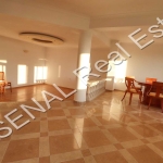 Дава се под наем Четиристаен апартамент в София, Дианабад - 195 кв.м за 900 € - Снимка #1