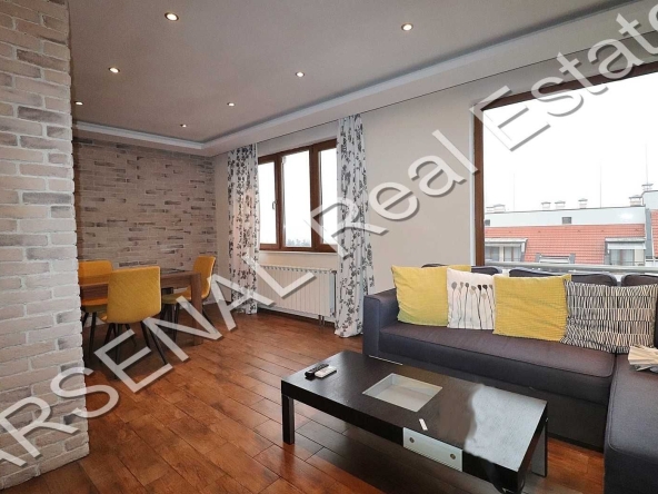 Дава се под наем Двустаен апартамент в София, Павлово - 77 кв.м за 700 € - Снимка #1