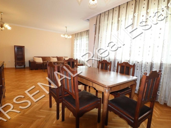 Дава се под наем Многостаен апартамент в София, Гео Милев - 160 кв.м за 550 € - Снимка #1