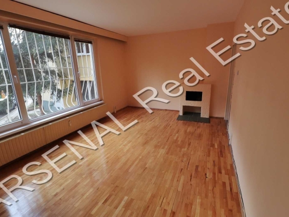 Дава се под наем Четиристаен апартамент в София, Лозенец - 110 кв.м за 698.19 € - Снимка #1