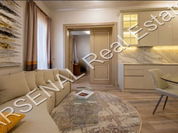 Дава се под наем Двустаен апартамент в София, Лозенец - 94 кв.м за 1097.01 € - Снимка #1