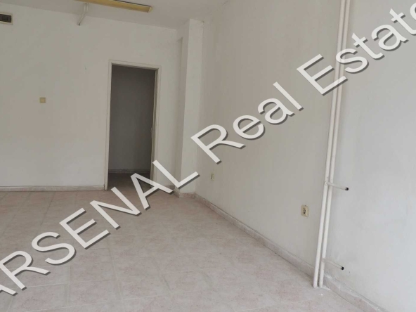 Дава се под наем Магазин в София, Зона Б-5 - 32 кв.м за 398.82 € - Снимка #1