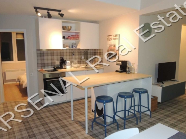 Дава се под наем Тристаен апартамент в София, Лозенец - 88 кв.м за 747.66 € - Снимка #1