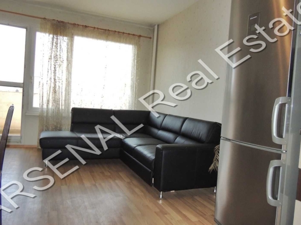 Дава се под наем Тристаен апартамент в София, Левски Г - 72 кв.м за 598.23 € - Снимка #1