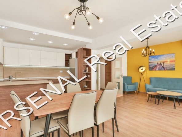 Дава се под наем Тристаен апартамент в София, Изгрев - 185 кв.м за 1450 € - Снимка #1