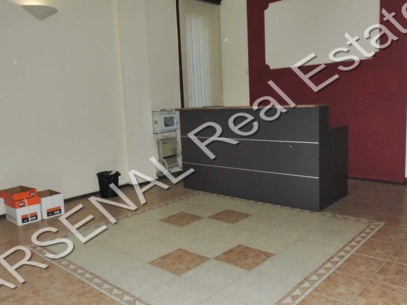 Дава се под наем Офис в София, Център - 150 кв.м за 1097.01 € - Снимка #1