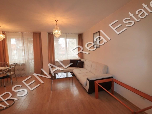 Дава се под наем Тристаен апартамент в София, Център - 120 кв.м за 648.21 € - Снимка #1