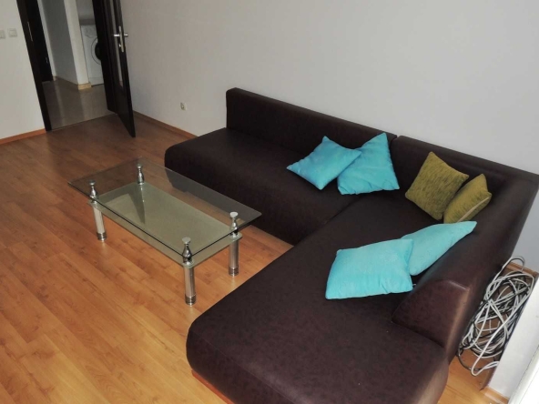 Дава се под наем Двустаен апартамент в София, Студентски град - 77 кв.м за 648.21 € - Снимка #1