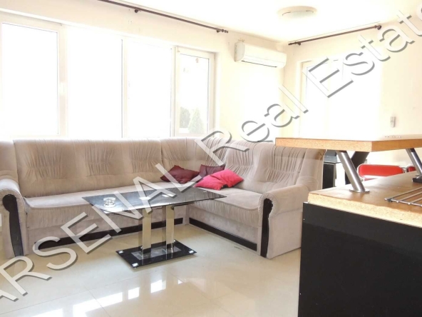 Дава се под наем Тристаен апартамент в София, Младост 2 - 112 кв.м за 747.66 € - Снимка #1