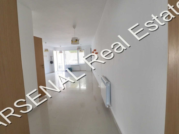 Дава се под наем Офис в София, Витоша - 80 кв.м за 500 € - Снимка #1