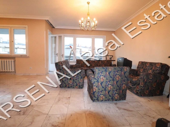 Дава се под наем Многостаен апартамент в София, Редута - 145 кв.м за 600 € - Снимка #1