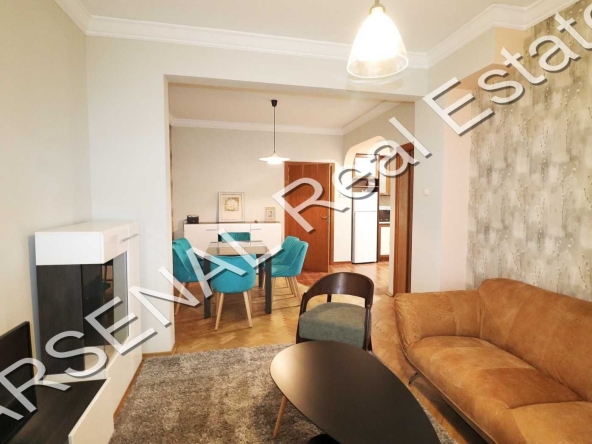 Дава се под наем Двустаен апартамент в София, Център - 78 кв.м за 800 € - Снимка #1