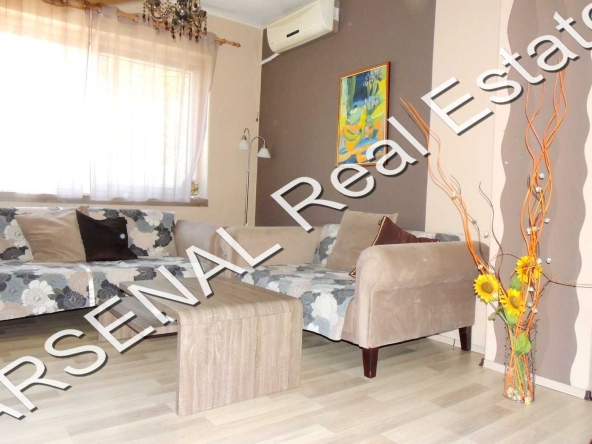 Двустаен апартамент в София, Зона Б-18 - 88 кв.м за 1898 €/кв.м - Снимка #1