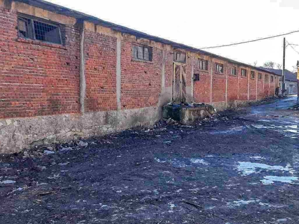 Склад в Пловдив, Тракия - 4000 кв.м за 90 €/кв.м - Снимка #1