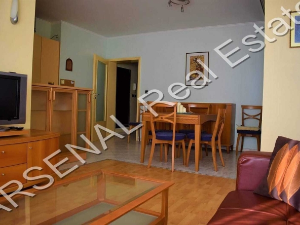 Дава се под наем Тристаен апартамент в София, Лозенец - 120 кв.м за 747.66 € - Снимка #1