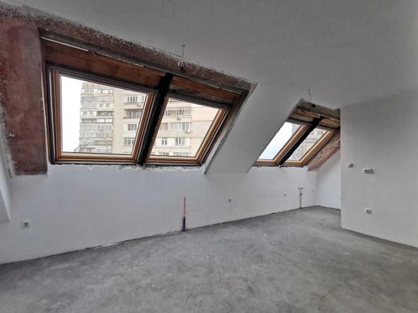 Тристаен апартамент в Русе, Алеи Възраждане - 87 кв.м за 1253 €/кв.м - Снимка #1