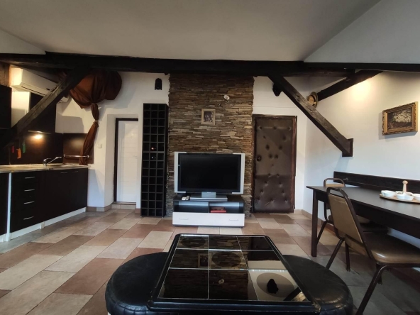 Дава се под наем Двустаен апартамент в София, Център - 50 кв.м за 600 € - Снимка #1