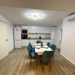 Дава се под наем Тристаен апартамент в София, Център - 110 кв.м за 648.21 € - Снимка #1