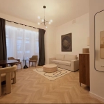 Дава се под наем Двустаен апартамент в София, Витоша - 64 кв.м за 448.8 € - Снимка #1