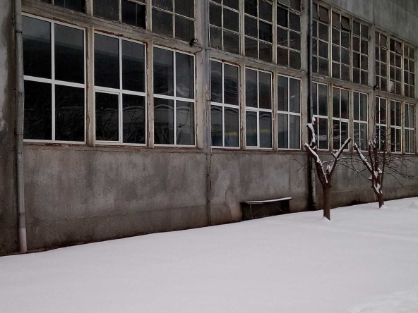 Склад в Троян - 600 кв.м за 300 €/кв.м - Снимка #1