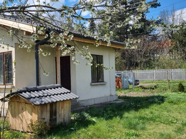 Къща в с. Смолница, Област Добрич - 30 кв.м за 1105 €/кв.м - Снимка #1