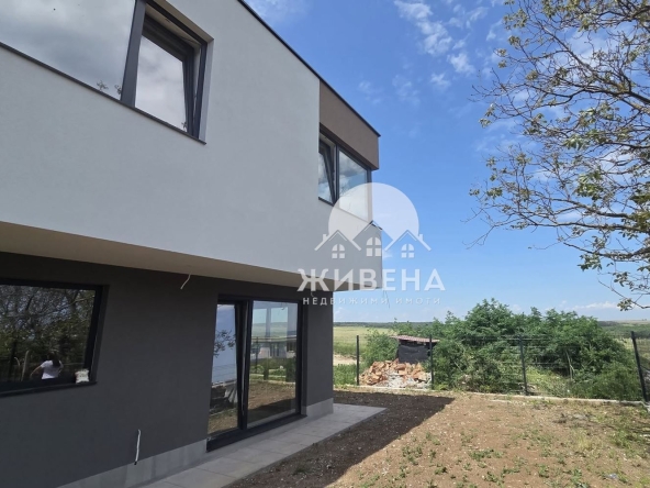 Къща в с. Кичево, Област Варна - 130 кв.м за 1524 €/кв.м - Снимка #1