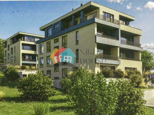 Тристаен апартамент в Варна, Виница - 101 кв.м за 71613 €/кв.м - Снимка #1