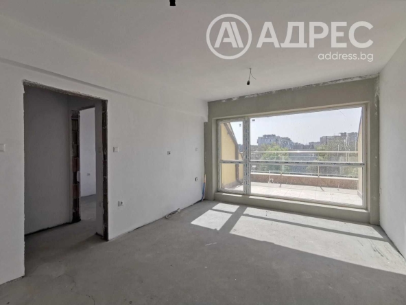 Двустаен апартамент в Русе, Алеи Възраждане - 58 кв.м за 1535 €/кв.м - Снимка #1