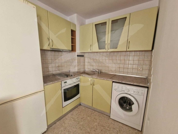 Дава се под наем Тристаен апартамент в Варна, Спортна зала - 70 кв.м за 600 € - Снимка #1