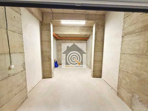 Гараж / Паркомясто в София, Студентски град - 20 кв.м за 916 €/кв.м - Снимка #1