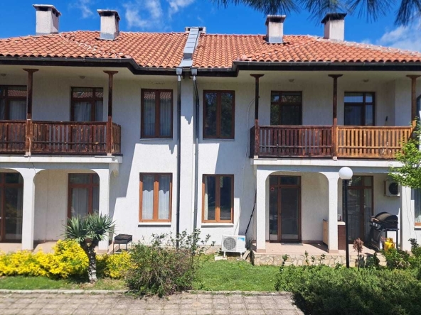 Къща в Долна баня - 90 кв.м за 555 €/кв.м - Снимка #1