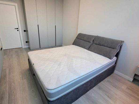 Дава се под наем Двустаен апартамент в София, Център - 55 кв.м за 418.2 € - Снимка #1