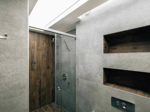 Тристаен апартамент в София, Левски - 80 кв.м за 1625 €/кв.м - Снимка #1