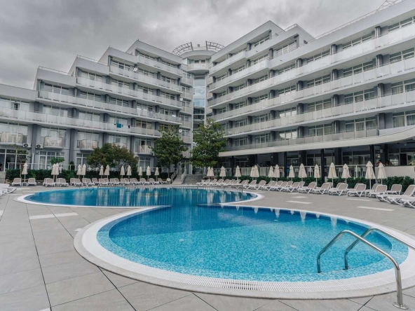 Едностаен апартамент в к.к. Слънчев бряг - 32 кв.м за 1250 €/кв.м - Снимка #1