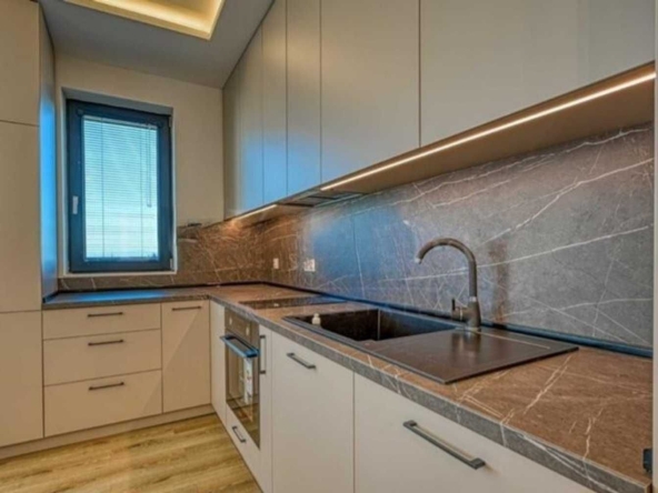 Двустаен апартамент в София, Красно село - 78 кв.м за 1590 €/кв.м - Снимка #1