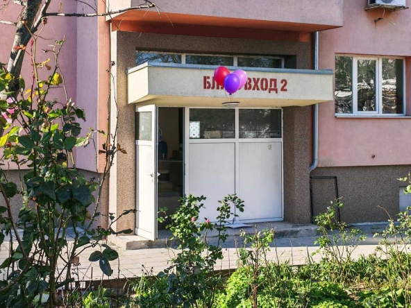 Дава се под наем Промишлена сграда в Бургас, Лазур - 31 кв.м за 96.9 € - Снимка #1