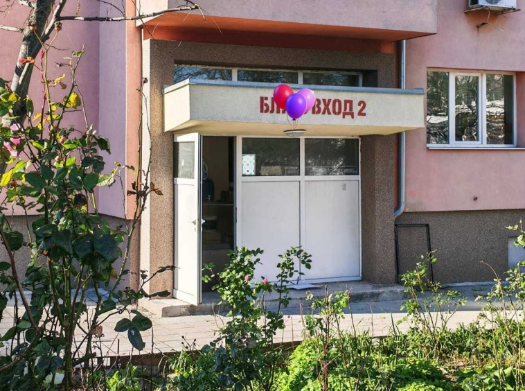 Дава се под наем Промишлена сграда в Бургас, Лазур - 31 кв.м за 96.9 € - Снимка #1