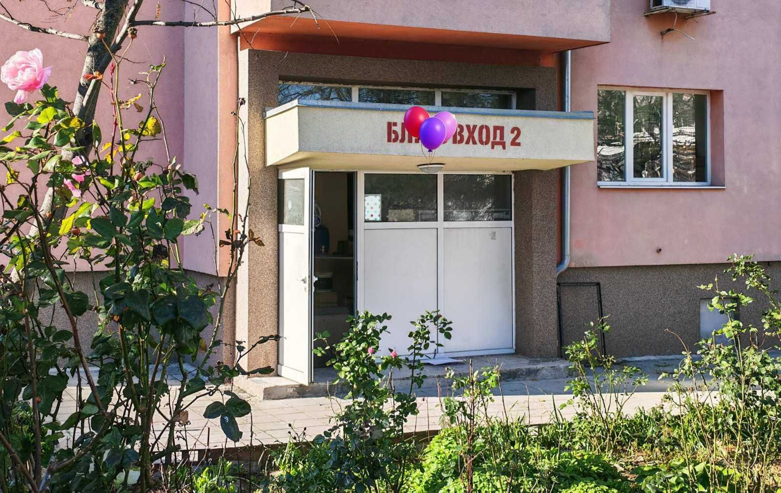 Дава се под наем Промишлена сграда в Бургас, Лазур - 31 кв.м за 96.9 € - Снимка #1