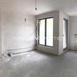 Тристаен апартамент в Варна, Център - 90 кв.м за 2389 €/кв.м - Снимка #1