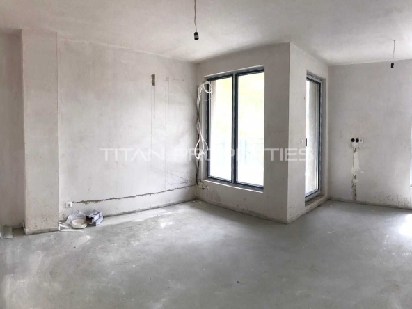 Тристаен апартамент в Варна, Център - 90 кв.м за 2389 €/кв.м - Снимка #1