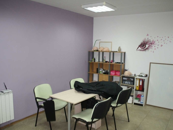 Дава се под наем Офис в София, Хиподрума - 60 кв.м за 259.08 € - Снимка #1